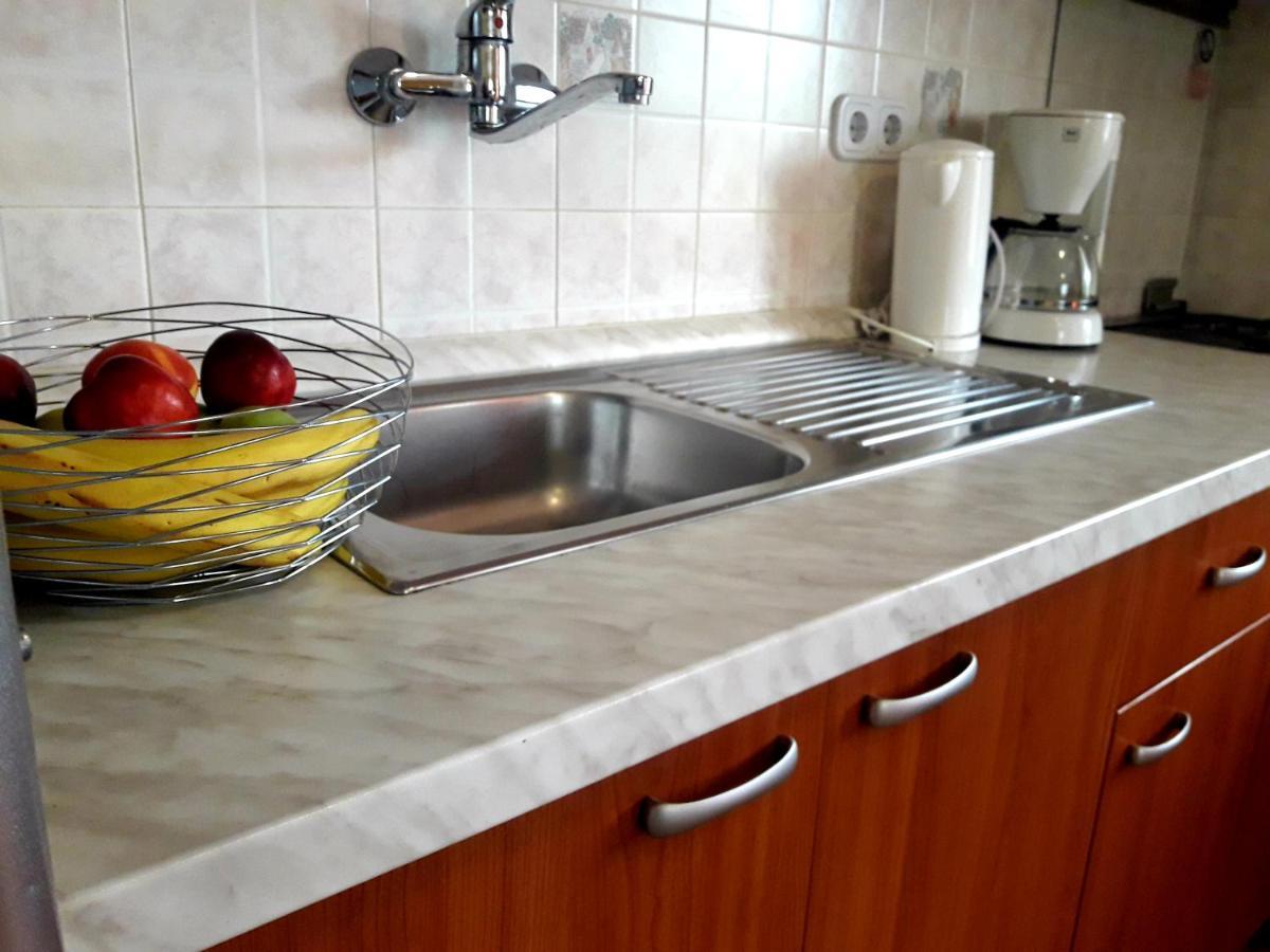 Apartments Angela Zbandaj Экстерьер фото