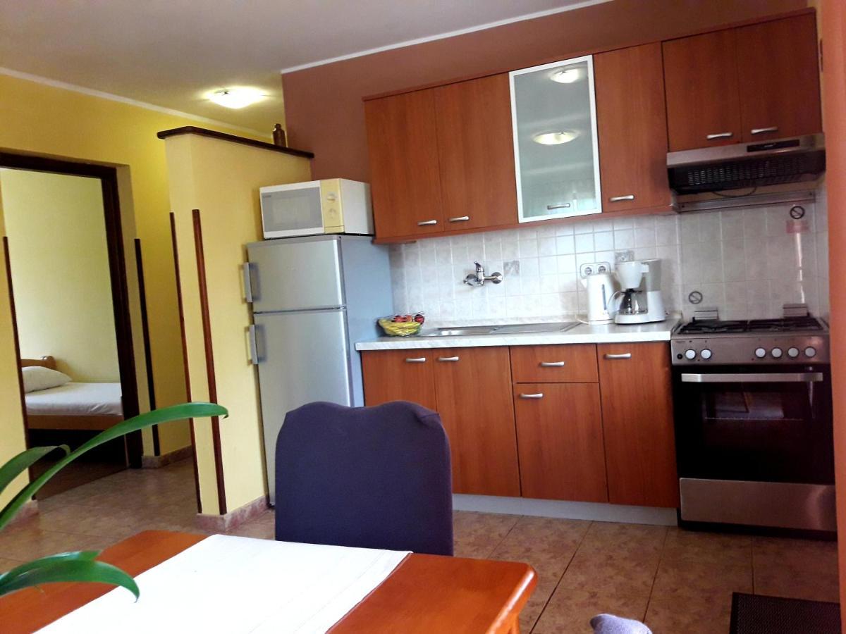 Apartments Angela Zbandaj Экстерьер фото